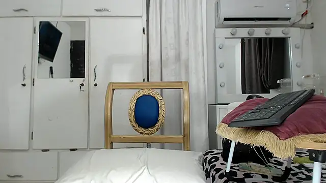 marcella6 online show from 02/21/25, 04:48