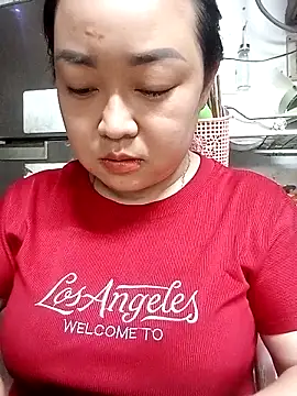 VyOanh2K online show from 10/11/25, 08:35