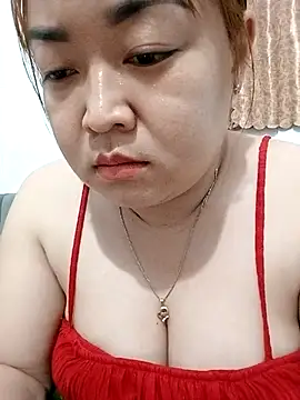 VyOanh2K online show from 11/17/25, 02:56