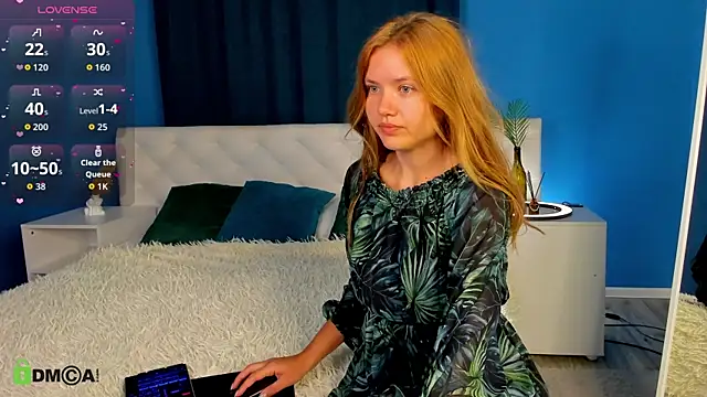 Eva  Lewis online show from 09/29/25, 12:05