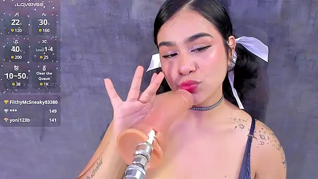 Snapshot of zyle_boobs chatting on 03/12/25, 07:59 zyle boobs online show from 03/12/25, 07:59