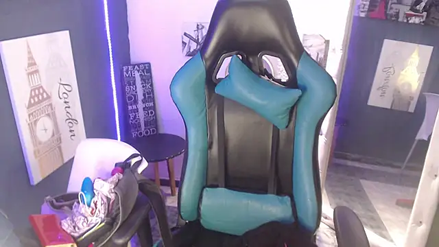 MartinaFonse online show from 12/11/24, 01:58