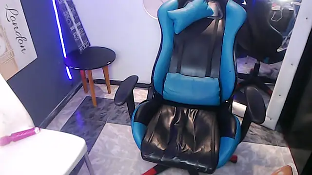 MartinaFonse online show from 12/21/24, 12:06