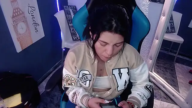 MartinaFonse online show from 01/18/25, 02:03