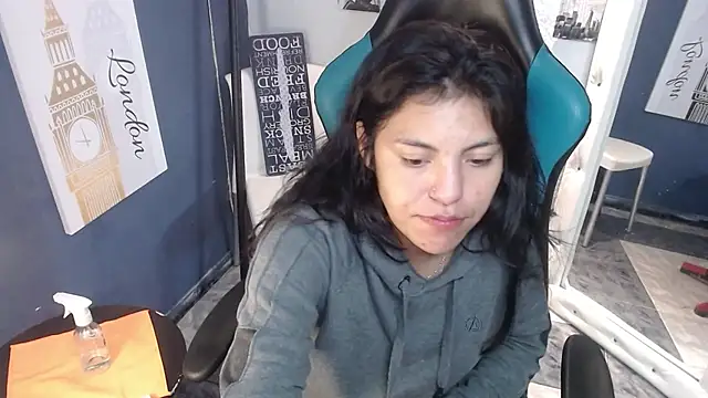 MartinaFonse online show from 02/05/25, 01:26