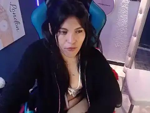 MartinaFonse online show from 02/08/25, 11:55