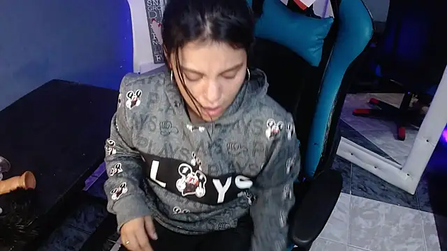 MartinaFonse online show from 02/28/25, 01:58