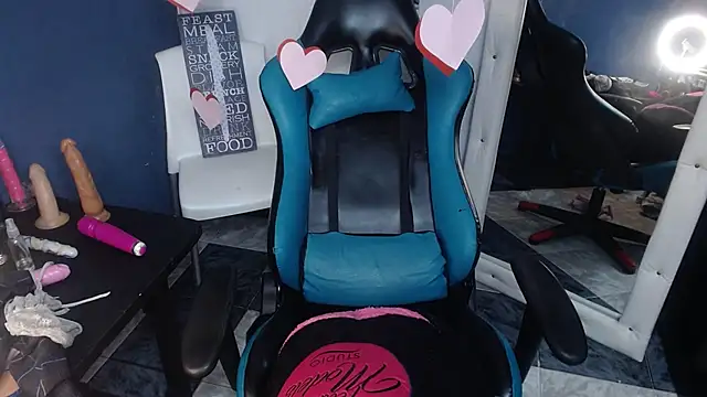 MartinaFonse online show from 02/28/25, 06:52