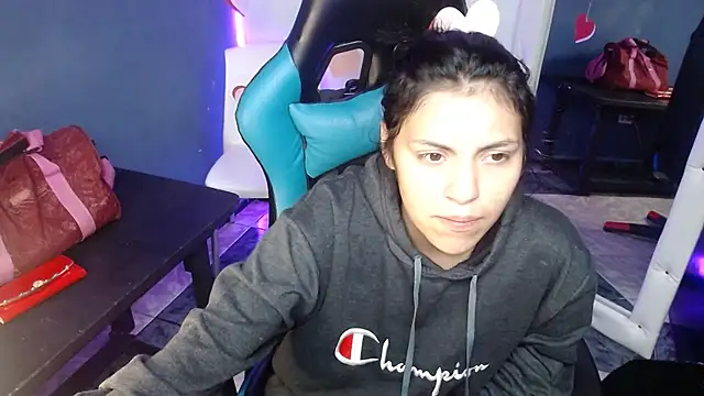 MartinaFonse online show from 03/11/25, 02:43