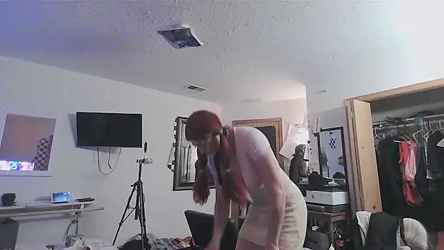 sissytrapdolly24 online show from 10/26/25, 07:25