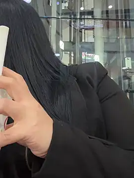 Snapshot of Sara_luna_ chatting on 03/18/25, 11:20 Sara luna online show from 03/18/25, 11:20