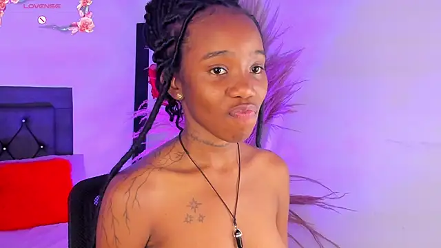 Snapshot of Rihana_hot01 chatting on 02/20/25, 03:12 Rihana hot01 online show from 02/20/25, 03:12