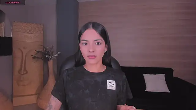 HannahJamesX online show from 01/03/25, 06:46