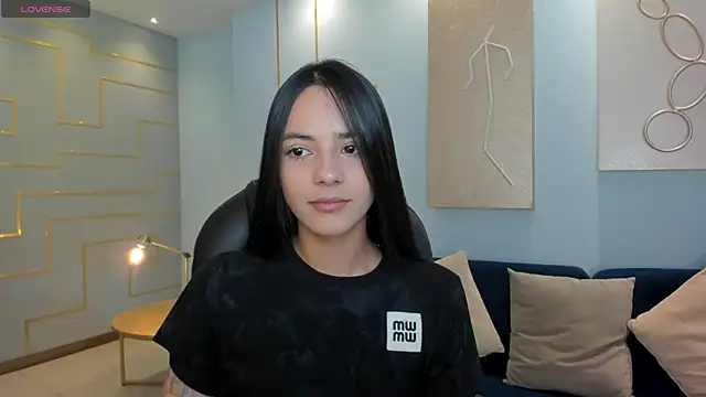 HannahJamesX online show from 02/04/25, 06:49