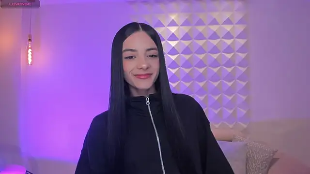 HannahJamesX online show from 11/16/25, 05:07