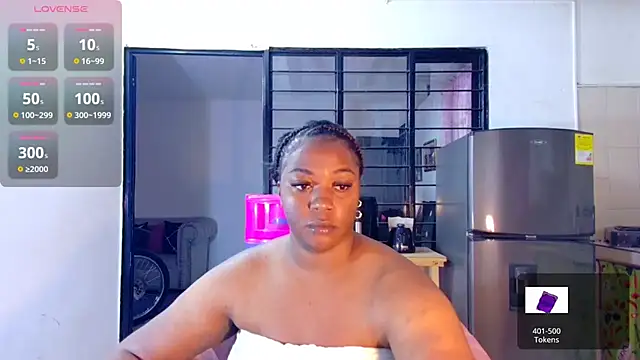 Snapshot of CiaraEbony chatting on 02/06/25, 10:00 CiaraEbony online show from 02/06/25, 10:00