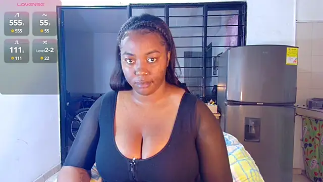 Snapshot of CiaraEbony chatting on 03/02/25, 01:47 CiaraEbony online show from 03/02/25, 01:47