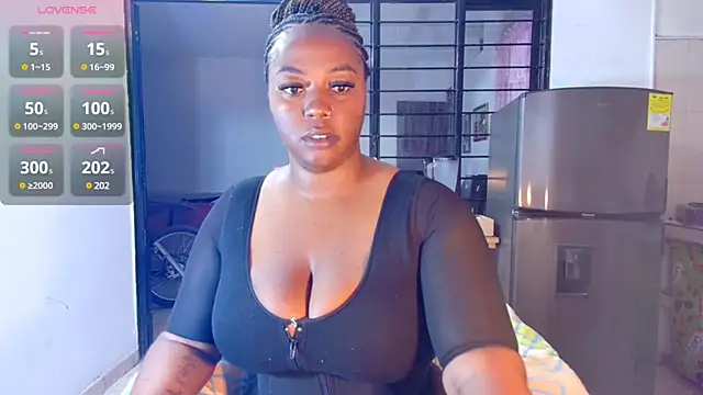 Snapshot of CiaraEbony chatting on 03/07/25, 12:58 CiaraEbony online show from 03/07/25, 12:58