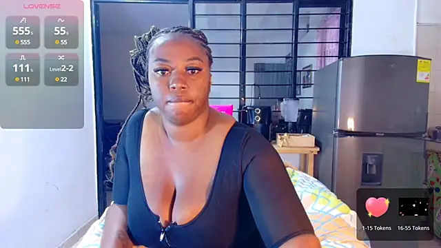 Snapshot of CiaraEbony chatting on 03/09/25, 08:18 CiaraEbony online show from 03/09/25, 08:18