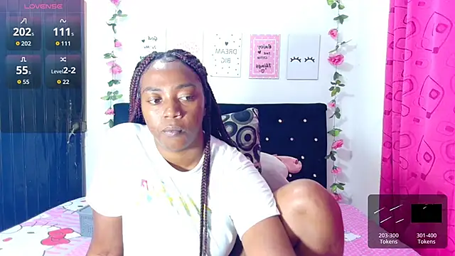 Snapshot of CiaraEbony chatting on 11/02/25, 02:47 CiaraEbony online show from 11/02/25, 02:47