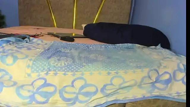 Pretty Shall online show from 10/20/25, 03:51