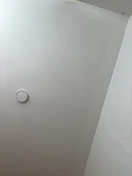 Snapshot of JoanG10 chatting on 09/17/25, 05:25 JoanG10 online show from 09/17/25, 05:25