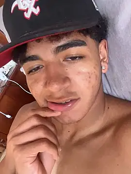 Snapshot of JoanG10 chatting on 10/09/25, 06:28 JoanG10 online show from 10/09/25, 06:28