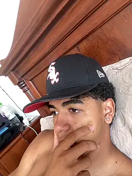 Snapshot of JoanG10 chatting on 10/10/25, 05:45 JoanG10 online show from 10/10/25, 05:45