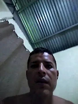 Snapshot of bolumba chatting on 09/25/25, 02:32 bolumba online show from 09/25/25, 02:32