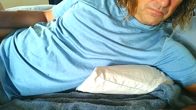 Snapshot of costanza7070 chatting on 10/20/25, 11:27 costanza7070 online show from 10/20/25, 11:27