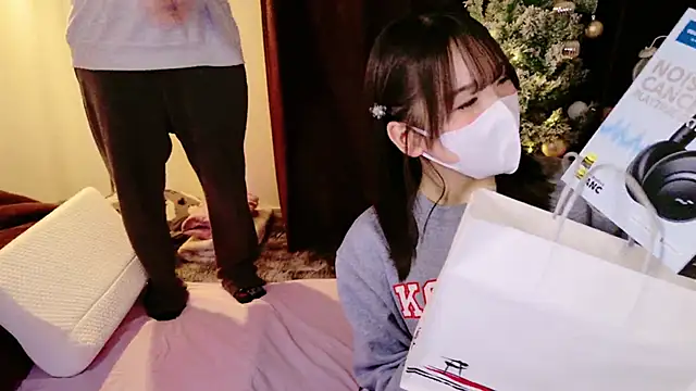 Snapshot of mari_tan_ch chatting on 12/25/24, 03:06 mari tan ch online show from 12/25/24, 03:06