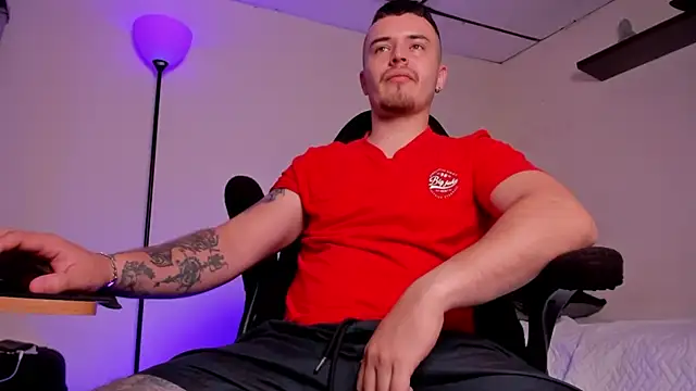 james connor2 online show from 11/14/25, 07:45