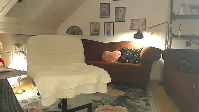 GinaBlonde online show from 11/15/25, 04:36