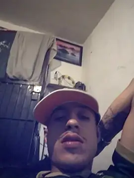 Snapshot of Gibbzmx chatting on 11/05/25, 03:06 Gibbzmx online show from 11/05/25, 03:06