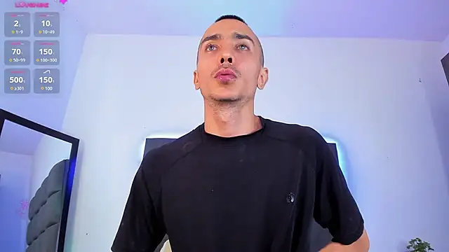 Snapshot of steven_hott8 chatting on 02/09/25, 06:26 steven hott8 online show from 02/09/25, 06:26