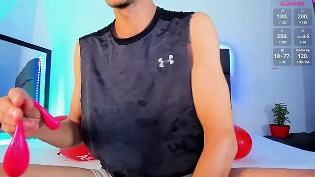 Snapshot of steven_hott8 chatting on 02/14/25, 03:36 steven hott8 online show from 02/14/25, 03:36