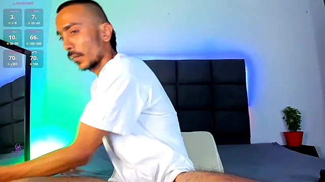 Snapshot of steven_hott8 chatting on 09/09/25, 03:50 steven hott8 online show from 09/09/25, 03:50