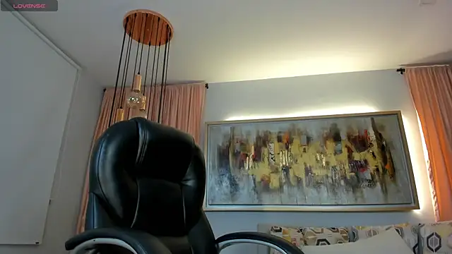 Snapshot of NatyFerrer_ chatting on 02/04/25, 10:43 NatyFerrer online show from 02/04/25, 10:43