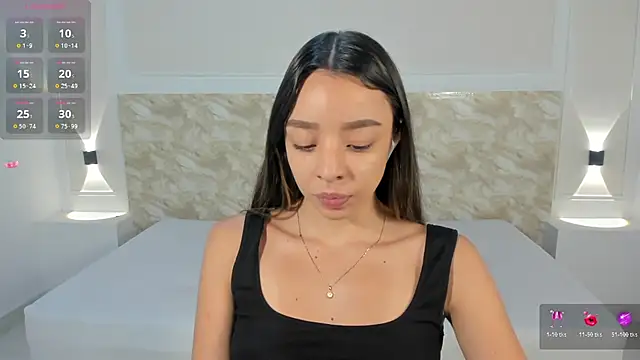 AliceRoss0 online show from 10/20/25, 08:20