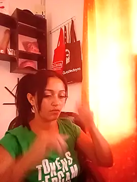 Snapshot of Renata_wilsom chatting on 12/11/24, 03:26 Renata wilsom online show from 12/11/24, 03:26
