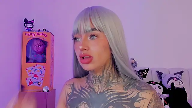 shadowcatt  online show from 10/26/25, 08:37