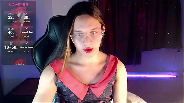 Snapshot of alexaryderr chatting on 12/18/24, 12:10 alexaryderr online show from 12/18/24, 12:10