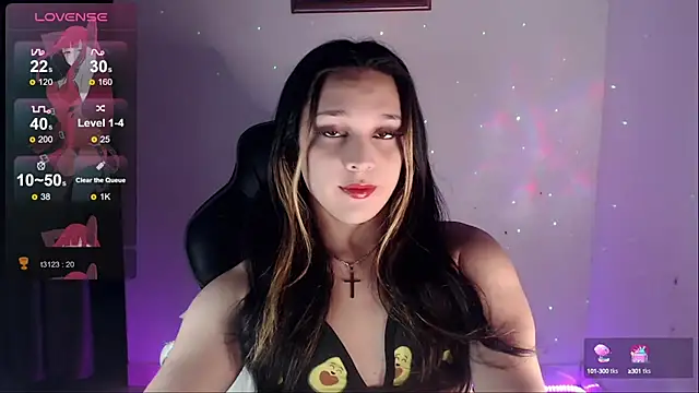 Snapshot of alexaryderr chatting on 02/11/25, 04:01 alexaryderr online show from 02/11/25, 04:01