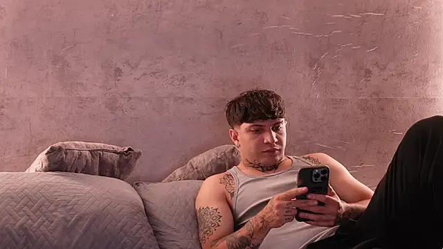 Nicky and Blake online show from 11/12/25, 08:08