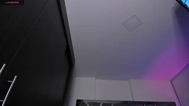 Snapshot of samaay07_ chatting on 10/24/25, 03:03 samaay07 online show from 10/24/25, 03:03