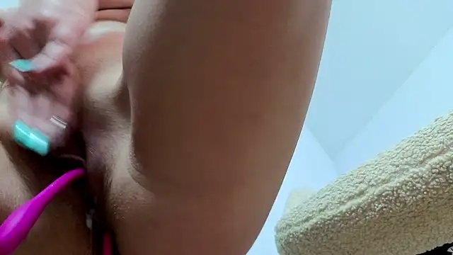 Snapshot of Jullyenn3 chatting on 11/08/25, 01:44 Jullyenn3 online show from 11/08/25, 01:44