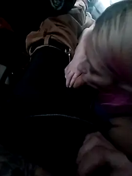 Snapshot of Throats chatting on 12/07/24, 09:00 Throats online show from 12/07/24, 09:00