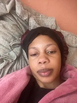 Snapshot of NAUGHTYSHALOTXX chatting on 11/03/25, 01:01 NAUGHTYSHALOTXX online show from 11/03/25, 01:01