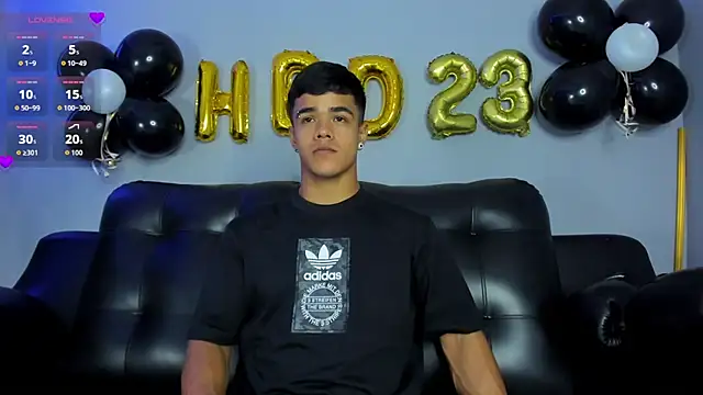 Snapshot of Rob_saenz_ chatting on 09/11/25, 02:39 Rob saenz online show from 09/11/25, 02:39