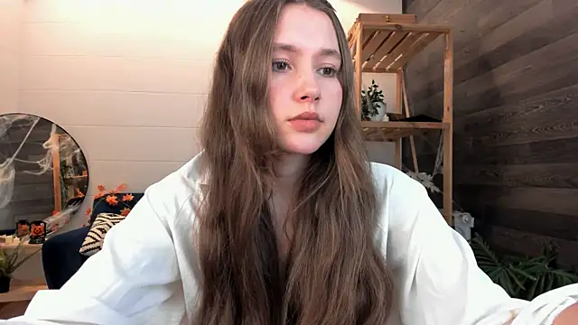 MaryannSoftt online show from 10/27/25, 04:11